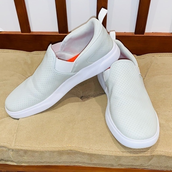 Speedo Ladies Hybrid Slip On Shoes. - Picture 1 of 13